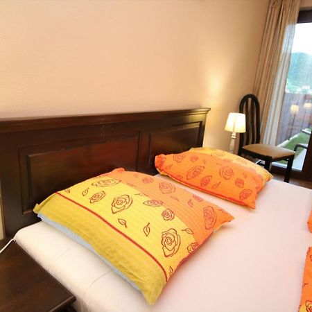 Vila Golful Dunarii Dubova Extérieur photo