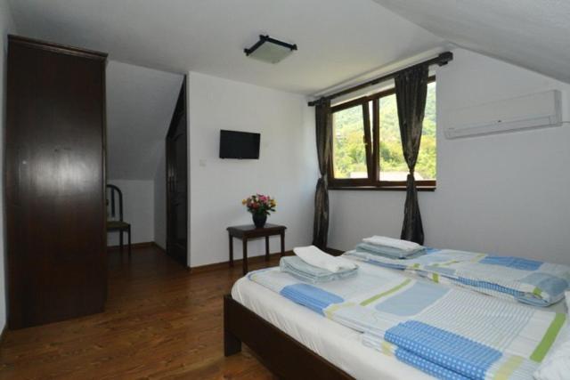 Vila Golful Dunarii Dubova Extérieur photo