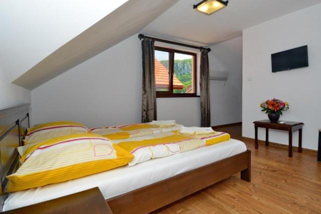 Vila Golful Dunarii Dubova Extérieur photo