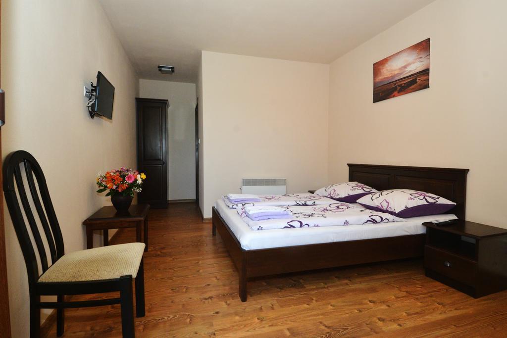 Vila Golful Dunarii Dubova Extérieur photo