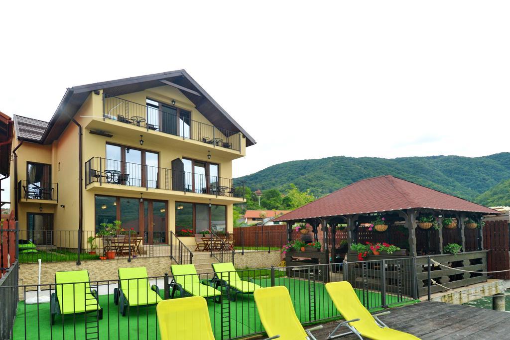 Vila Golful Dunarii Dubova Extérieur photo
